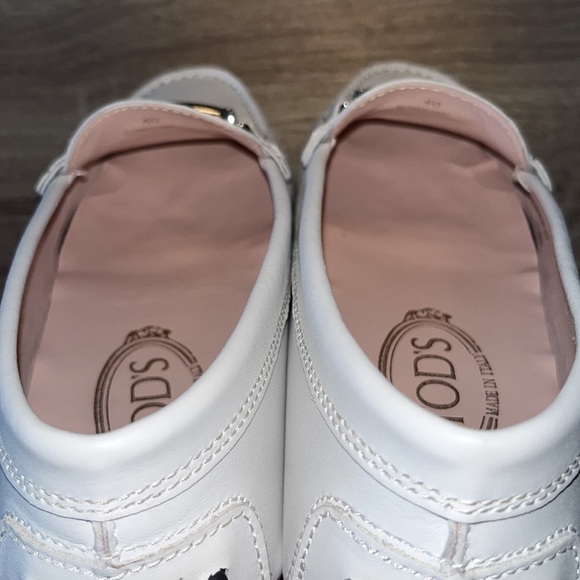 Authentic Tod’s Double T White Leather Gommino Driving Loafer Shoes - Picture 9 of 16